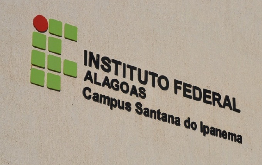 Ifal inicia seleção de professor para campis de Santana e Viçosa