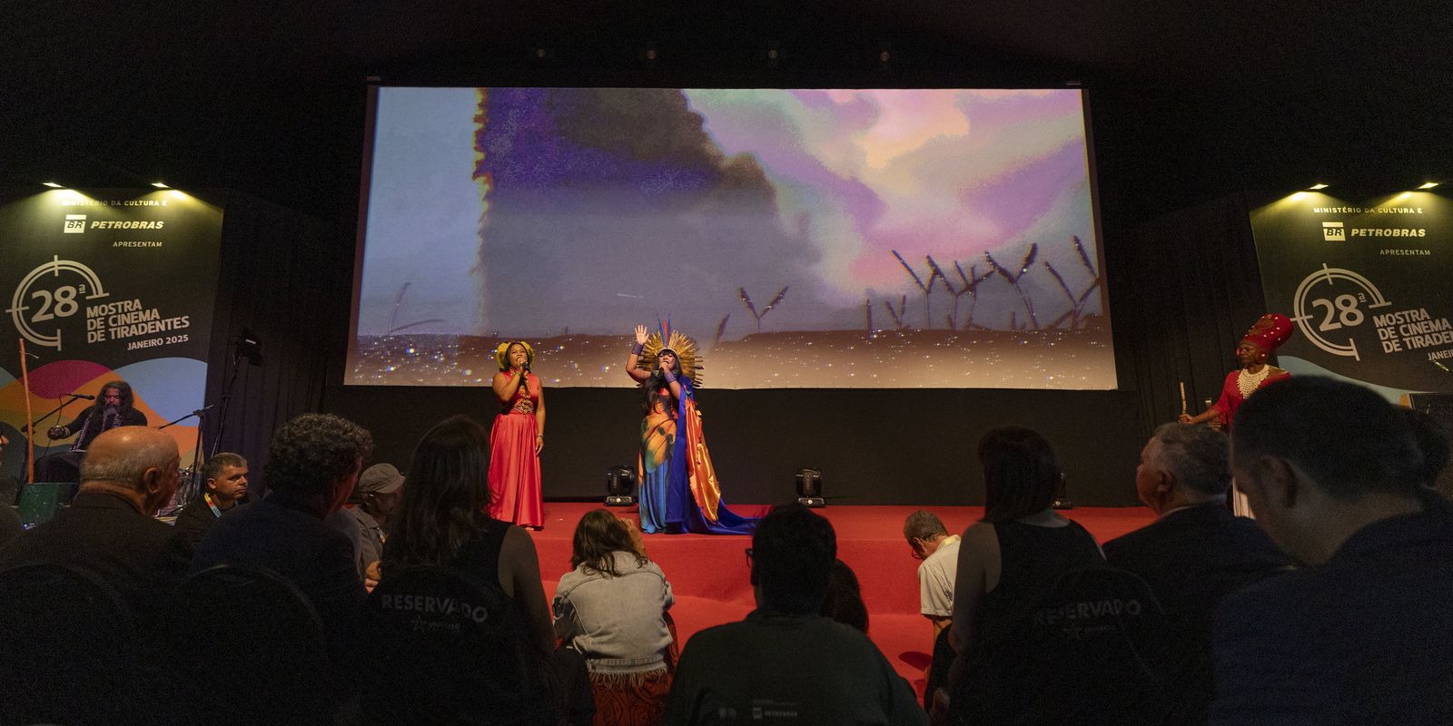 Abertura da Mostra de Tiradentes põe em pauta regulação de plataformas