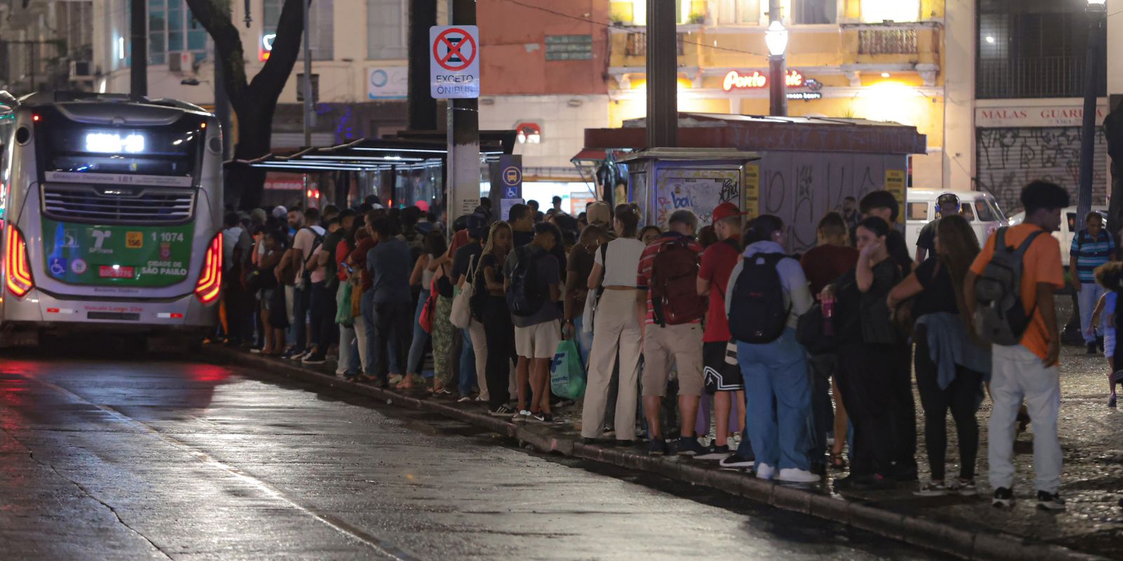 Capital paulista registra terceiro maior volume de chuva da história